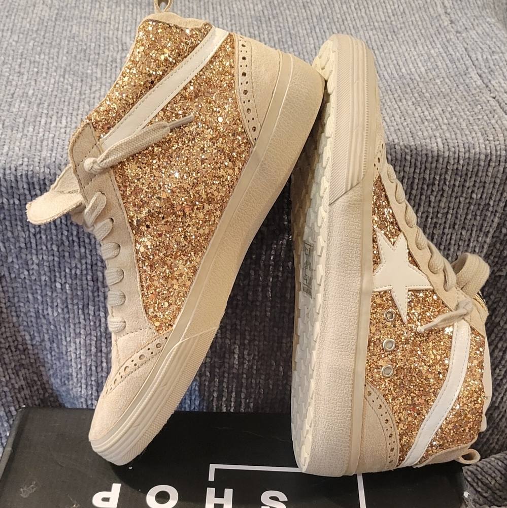 Shu Shop High top tennis shoes